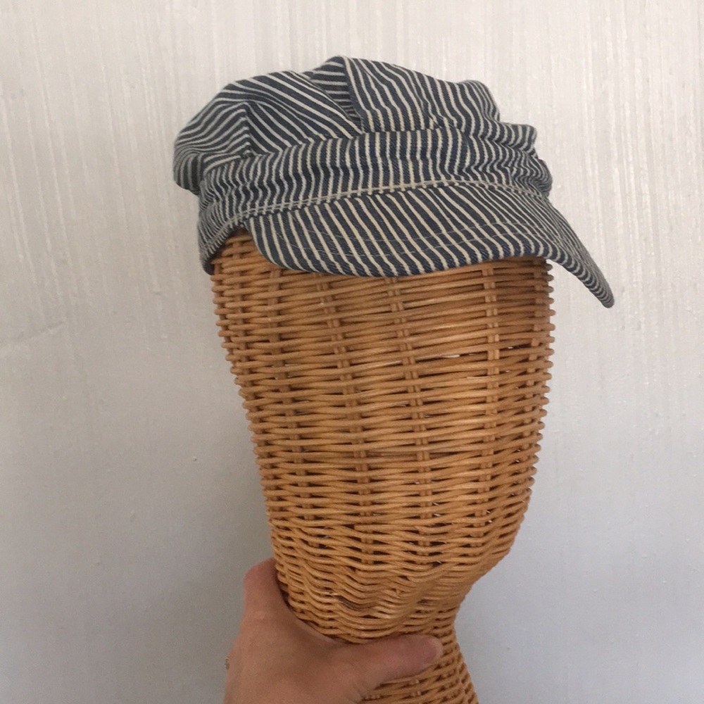 Vintage Dorfman Pacific Co Cotton Striped Blue and White Cotton Cap train XS